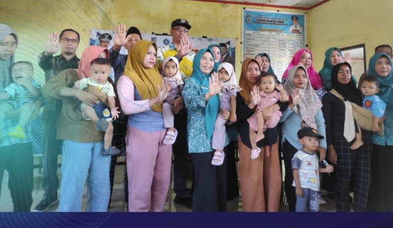 MENGATASI MASALAH BALITA TUMBUH KERDIL DENGAN BHAKTI STUNTING DI AULA KANTOR DESA LEMBAR, KECAMATAN LEMBAR KABUPATEN LOMBOK BARAT